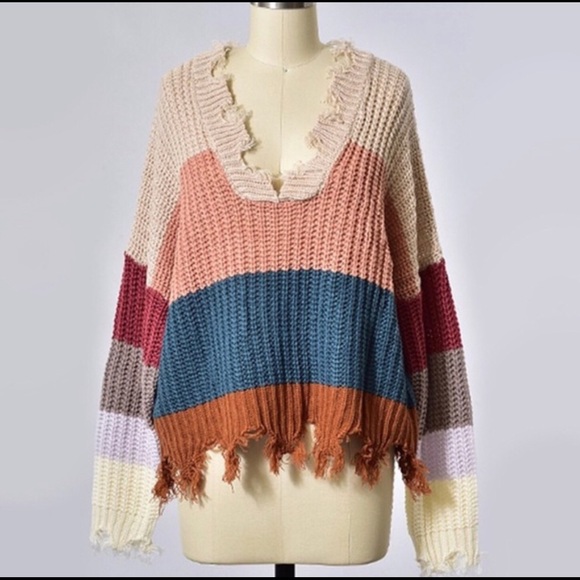 TRENDING 🆕 Distressed Block Sweater MOVING SALE! - Picture 5 of 7